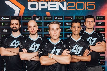450px-CLG_at_DH_Cluj_2015
