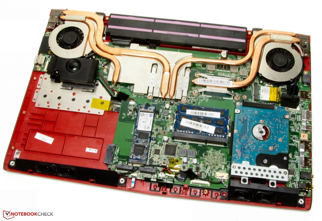 MSI GE72-2QE Apache Disassembly (Property of notebookcheck)