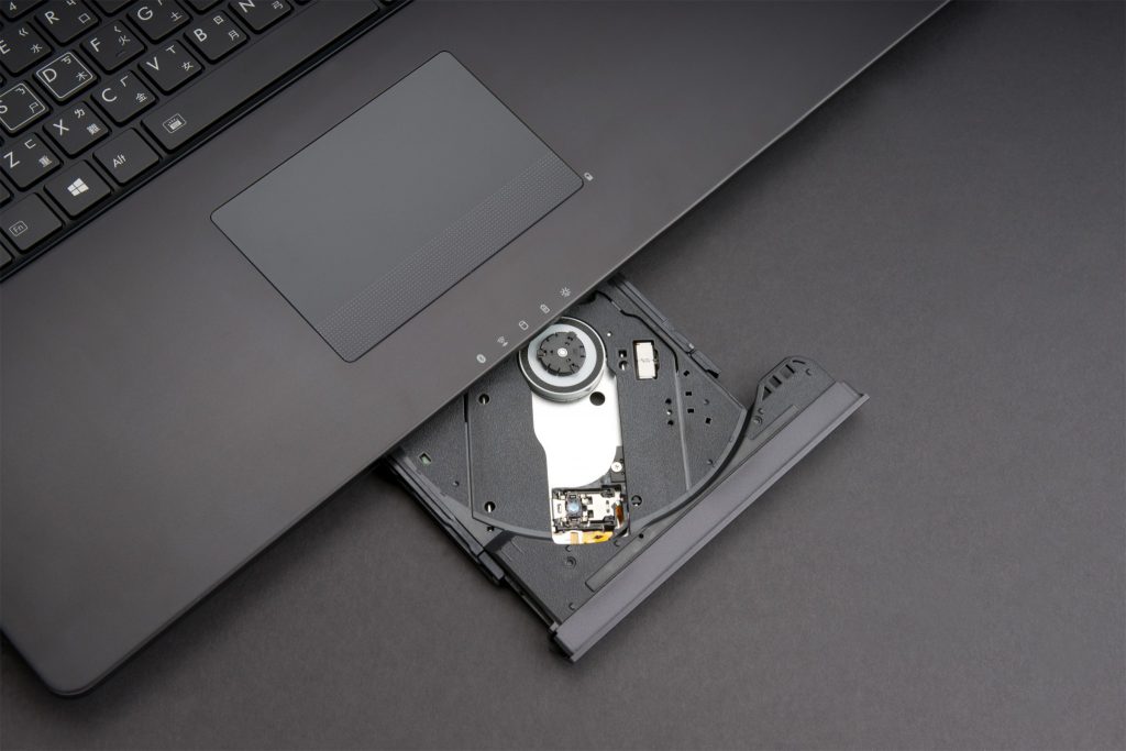 Gigabyte Swappable Bay