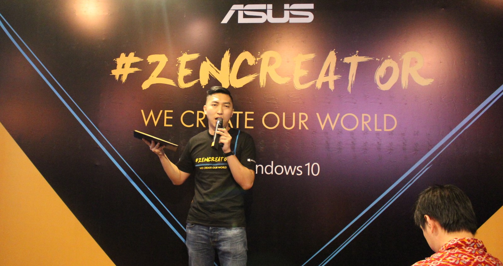 Asus Zenbook di ZenCreator Galip Fu Country Marketing PCN