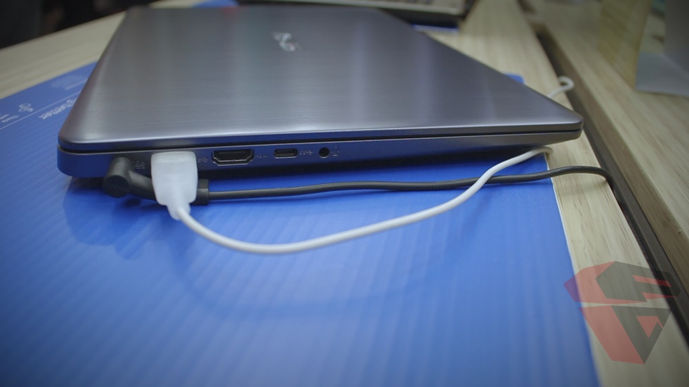 Asus Vivobook S14 S410 - Desain - Ultraslim dimension