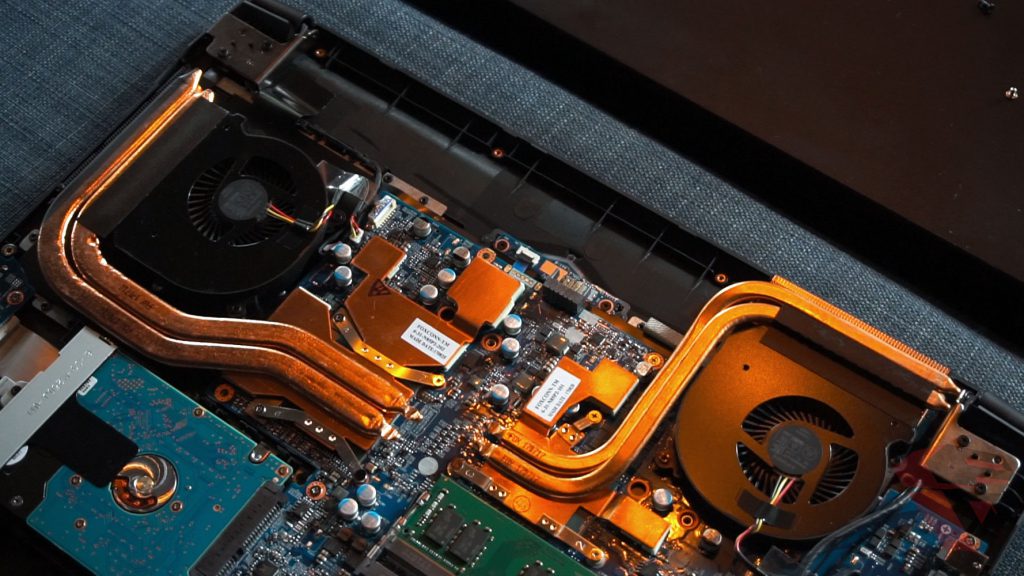 Review Gigabyte Sabre 15 P45W016