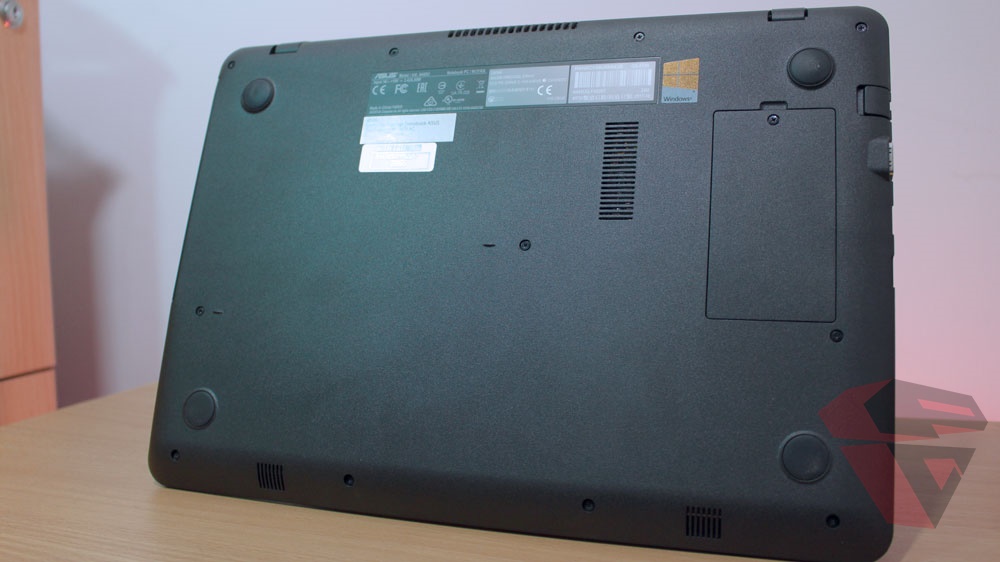 Review Asus A442UQ - FA020T - Bottom case
