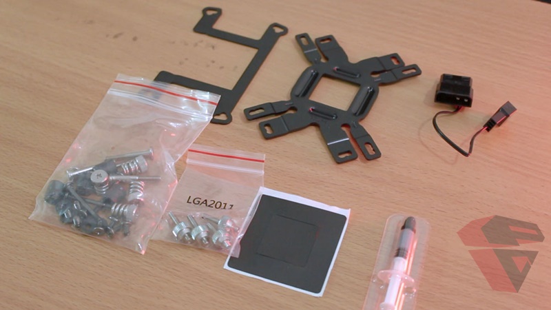 review Thermaltake Water 3 X120 - Bracket